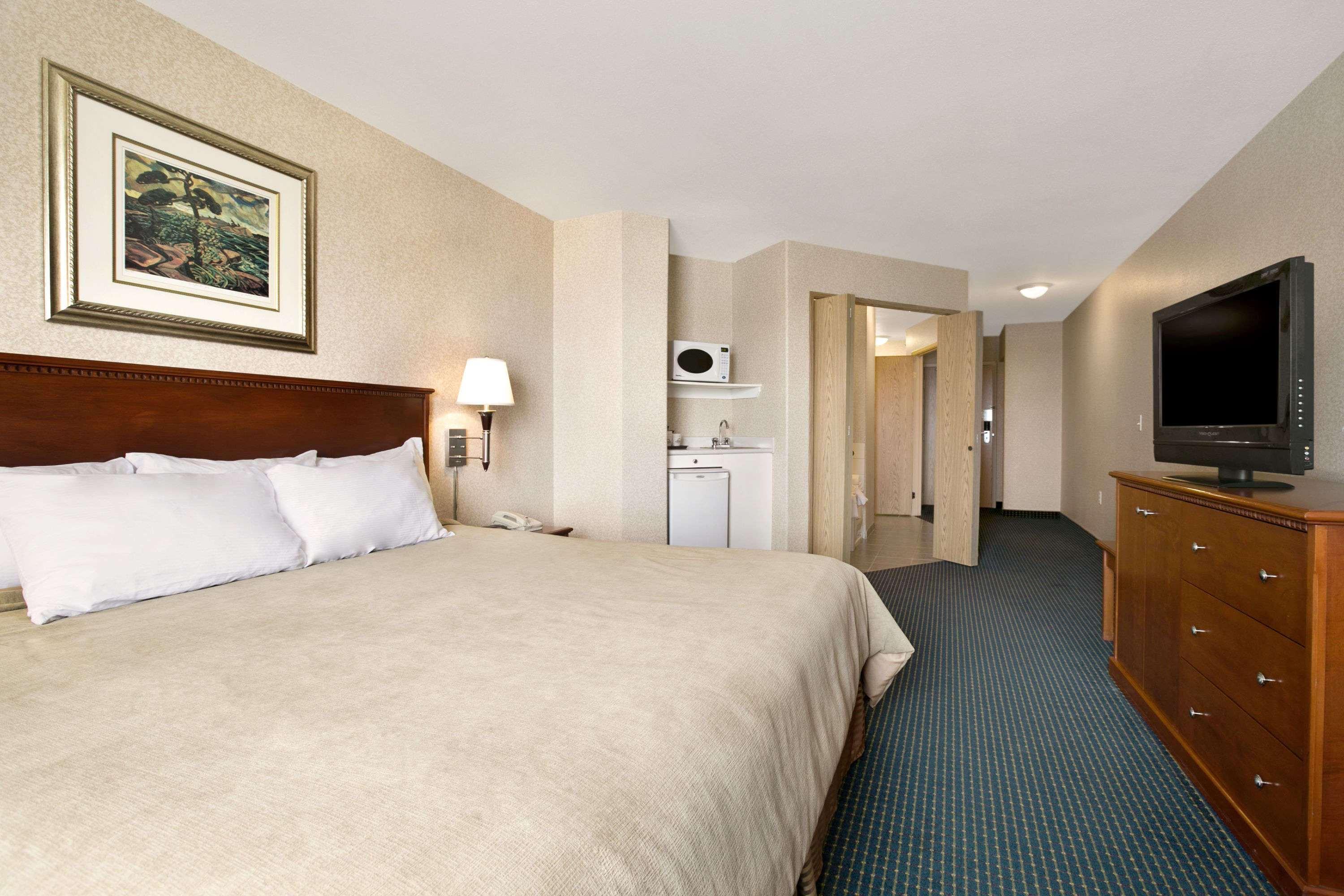 Days Inn By Wyndham Prince Albert Eksteriør bilde